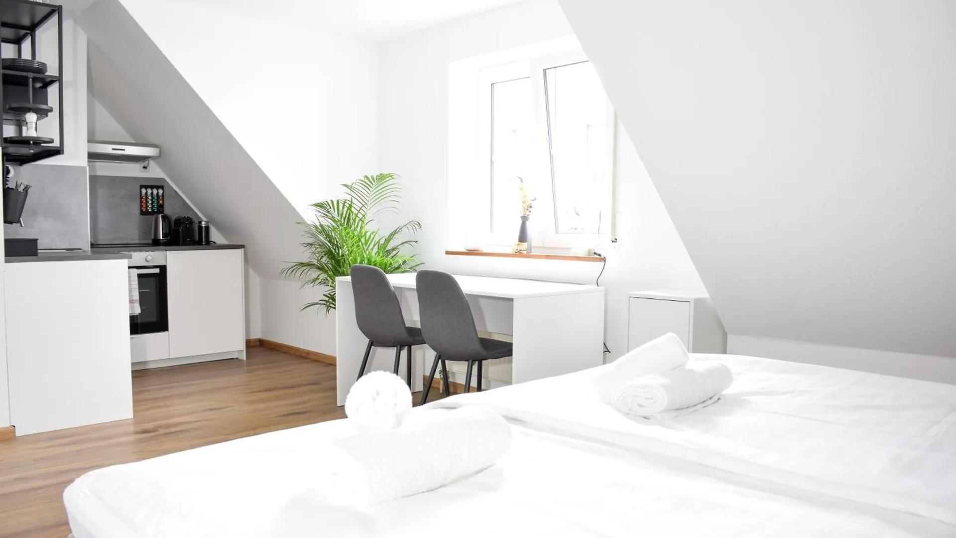 Stycoz - Modern Studio - Central Kempten Apartment